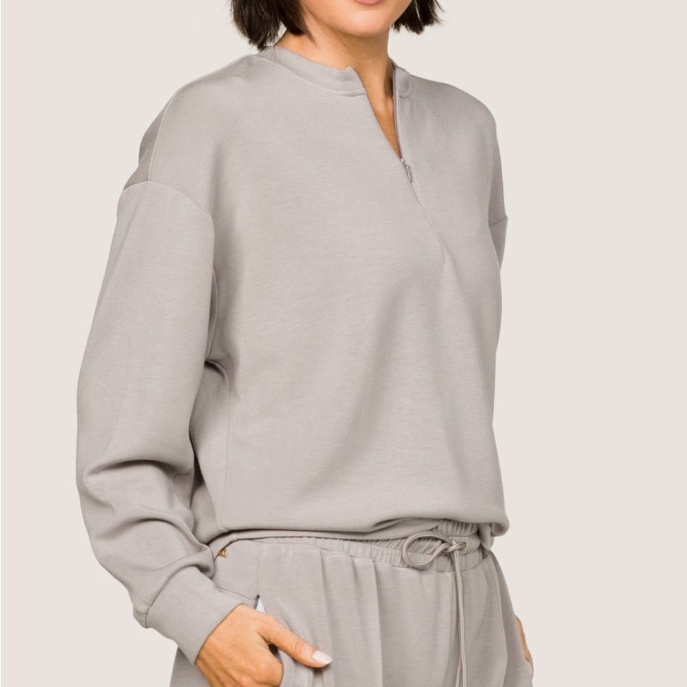 Alala Phoebe Zip Crew in Stone Taupe Grey Size X-Small